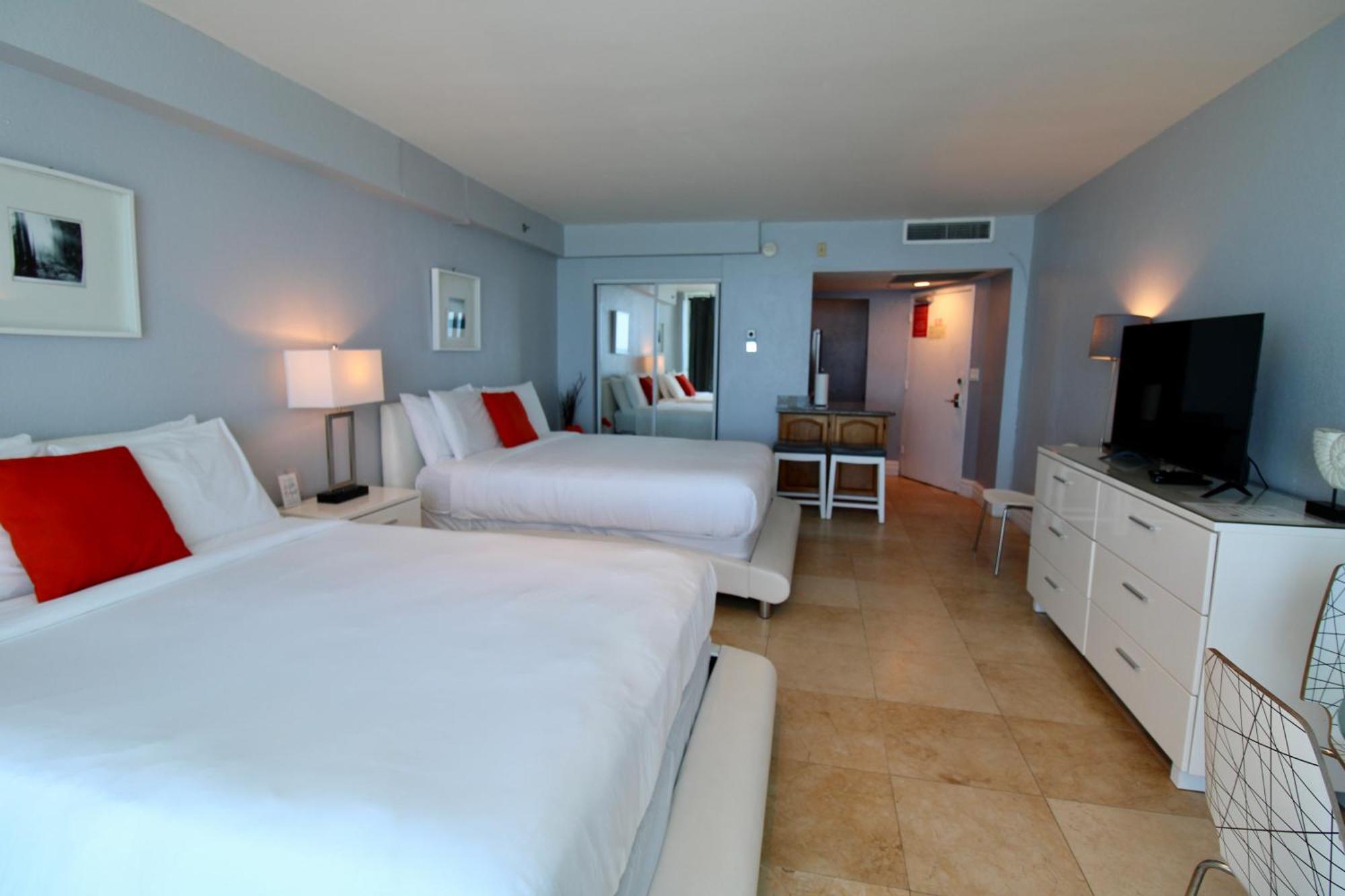Castle 828 Oceanfront View With Balcony, Pool, Tennis, Beach Access And Free Parking! Miami Beach Buitenkant foto